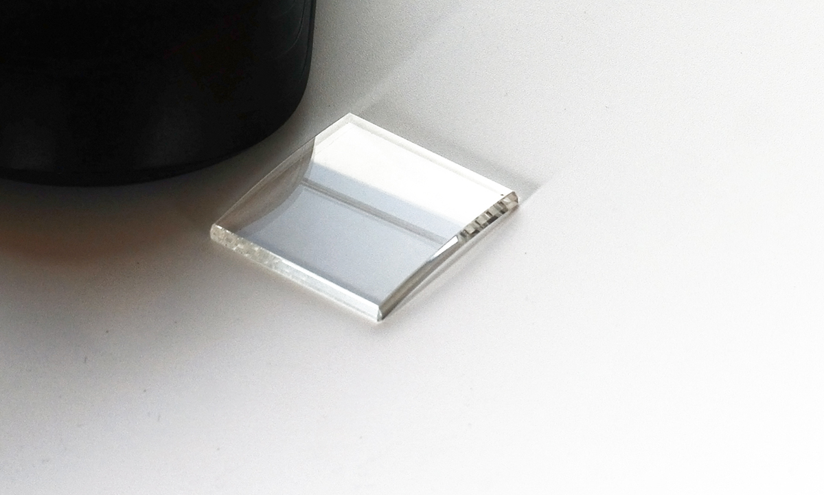 凸面（拱形或者橋形）藍(lán)寶石水晶玻璃表鏡